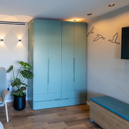 Sea View Stylish 1Br With Balcony By Beachfront Stay Herzelia Eksteriør billede