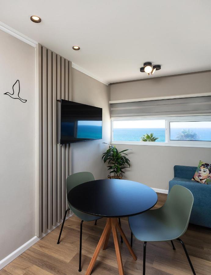 Sea View Stylish 1Br With Balcony By Beachfront Stay Herzelia Eksteriør billede