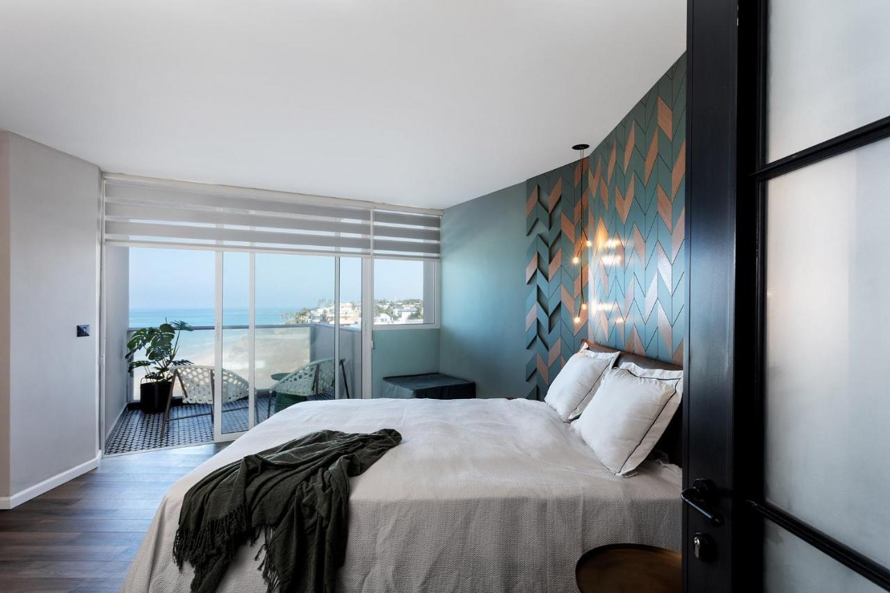 Sea View Stylish 1Br With Balcony By Beachfront Stay Herzelia Eksteriør billede