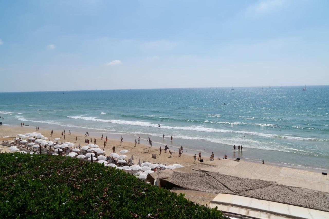 Sea View Stylish 1Br With Balcony By Beachfront Stay Herzelia Eksteriør billede
